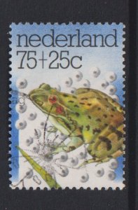 Netherlands  #B520  used  1976  cultural welfare 75c frog and spawn