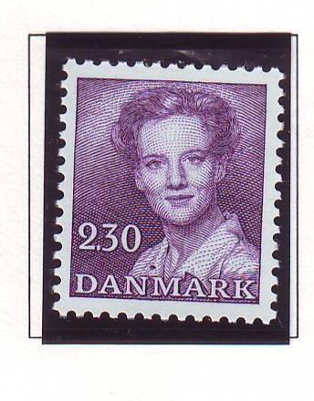 Denmark Sc 705 1982 2.3 kr violet Queen stamp mint NH