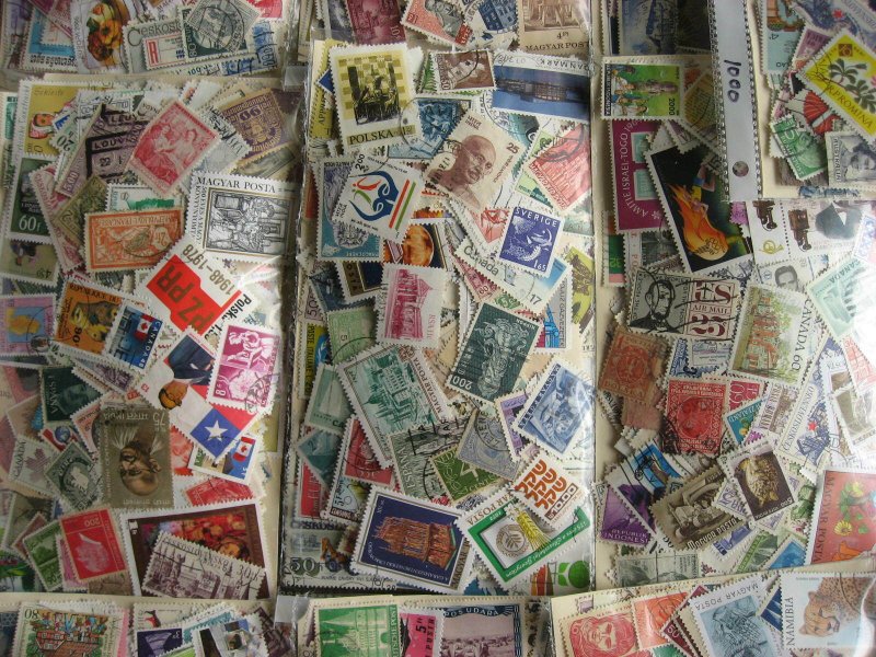WW colossal mixture (duplicates, mixed cond) 25000 old,new, 27%comems,73%defins