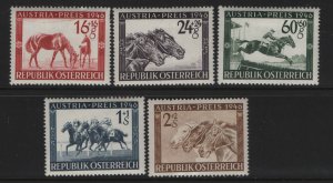 AUSTRIA   B179-B183 MINT HINGED  HORSES SET