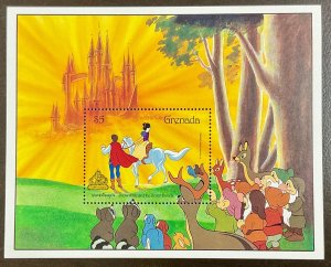 Grenada Disney Snow White & the Seven Dwarfs Souvenir Sheet 5 x 4 inches  1987