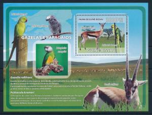 [96512] Guinea Bissau 2008 Birds Parrots Gazelle Sheet MNH