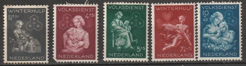 B149-53 Netherlands Semi-Postals Mint OGH