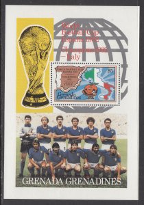 Grenada Grenadines 518 Soccer Souvenir Sheet MNH VF