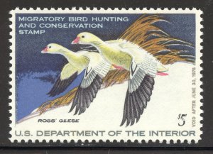 United States Scott RW44 MNHOG - 1977 $5 Ross' Geese - CV $16.00