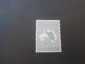 Australia 1915 Sc 48 Kangaroos tear repaired right side MH