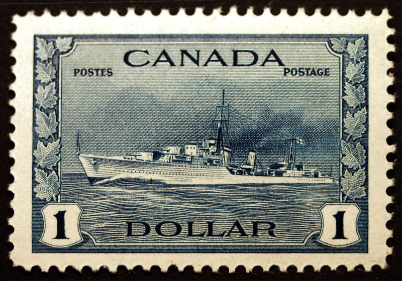 Canada #262 $1 Deep Blue 1942-43 VF-XF *MNH*