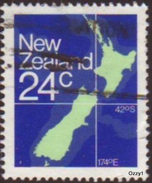 New Zealand 1983 Sc#649, SG#1261 24c Map of New Zealand USED.