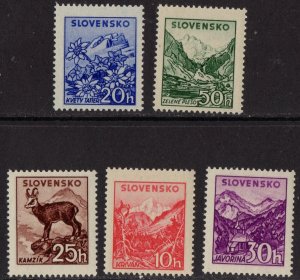 Thematic stamps SLOVAKIA 1944 VIEWS 125/9 mint