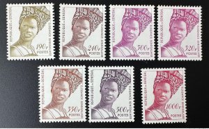 1997 Senegal Mi. 1473 - 1479 Senegalese Elegance Common Series RARE-