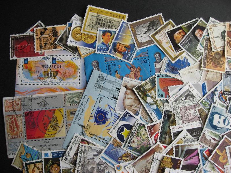 Greece over 195 different used stamps, 4 souvenir sheets, older to 2014 issues