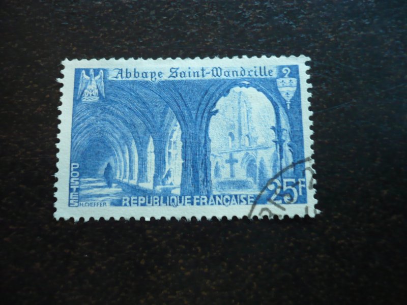 Stamps - France - Scott# 623 - Used Single Stamp