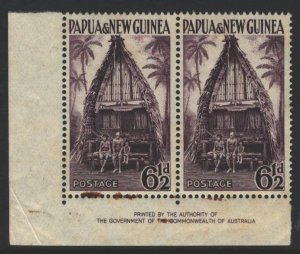 Papua New Guinea Sc#128 MNH - corner Imprint pair - couple of rust spots