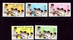 Iraq 273-77 MNH 1961 Children's Day    (ap3590)