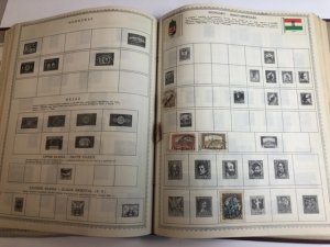 The New World Wide Postage Stamp Album Lots Of Old Stamps