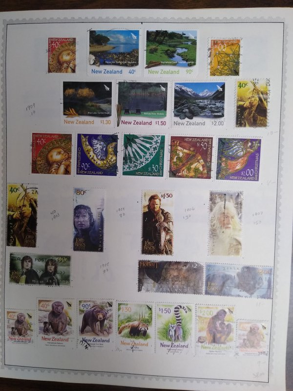 collection on pages New Zealand ~2003-04 IG: CV $117