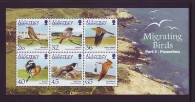 Alderney Sc 238a 2004 birds Passerines stamp sheet NH