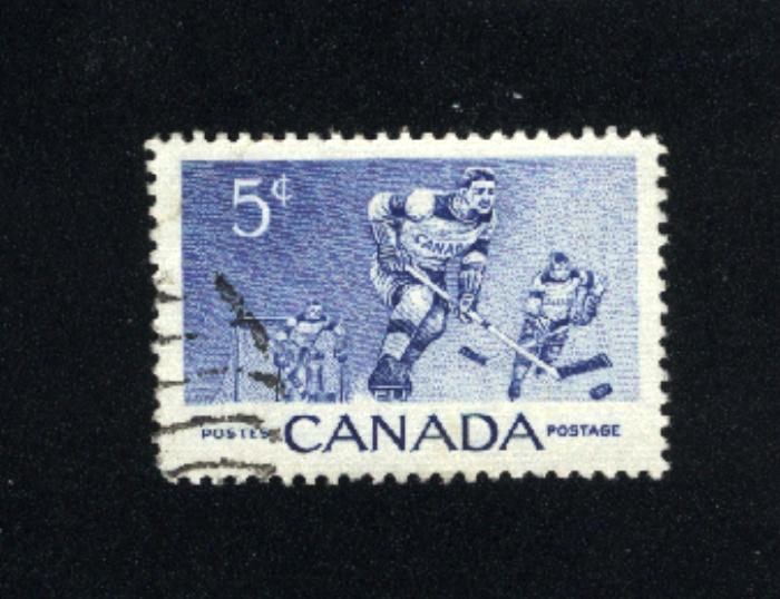 Canada  359  used VF PD 1956