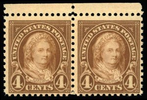 US Sc 636 MNH PAIR - 1927 4¢ - Martha Washington