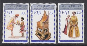 Fiji 371-3 QEII Silver Jubilee mnh