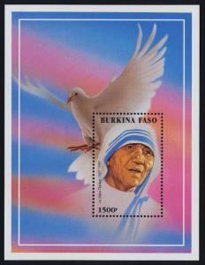 Burkina Faso 1097 MNH Mother Teresa, Dove