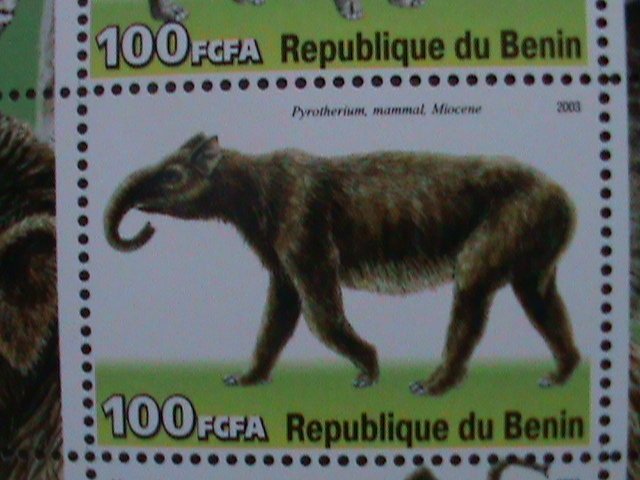 BENIN-2003 PREHISTORY ANIMALS-DINOSAURS- MNH -S/S VF-SCOTT NOT LISTING