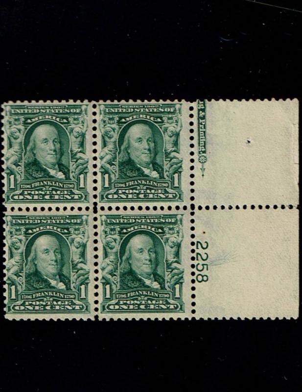 Scott #300 Fine-OG-NH. SCV - $120.00