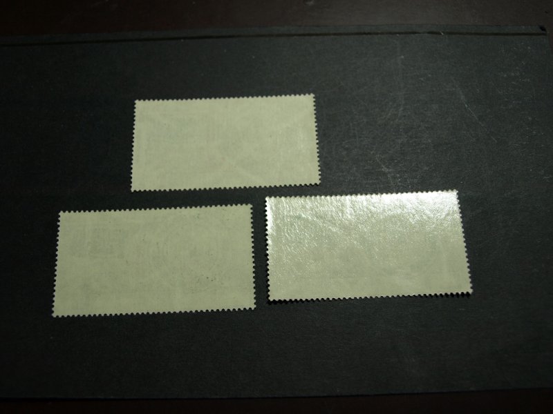 SAUDI ARABIA SCOTT #607-609 NEVER HINGED CATALOG VALUE $22.50