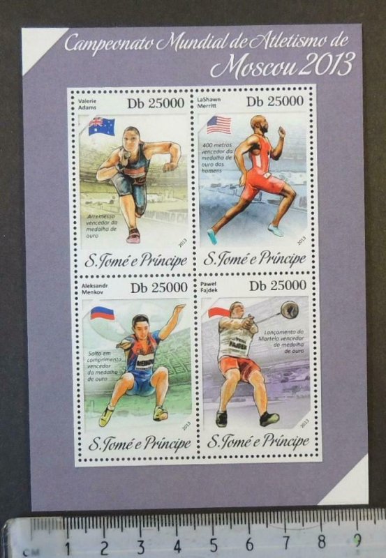 St Thomas 2013 sport athletics moscow adams merritt menkov fajdek flags 