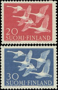 Finland 1956 Sc 343-344 Birds Swans CV $6.50