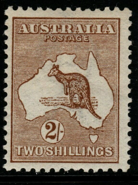 AUSTRALIA SG12 1913 2/ BROWN DIE II SHORT PERF MTD MINT