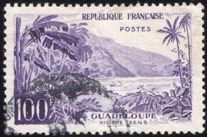 France 909 - Used - 100fr Sens River, Guadeloupe (1959) (cv $0.45)