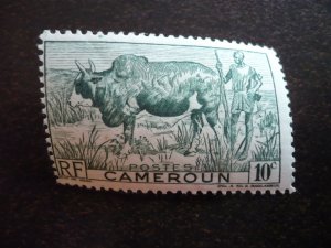 Stamps - Cameroun - Scott# 304 - Mint Hinged Single Stamp
