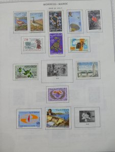 EDW1949SELL : MOROCCO Interesting Mint & Used collection on album pages.