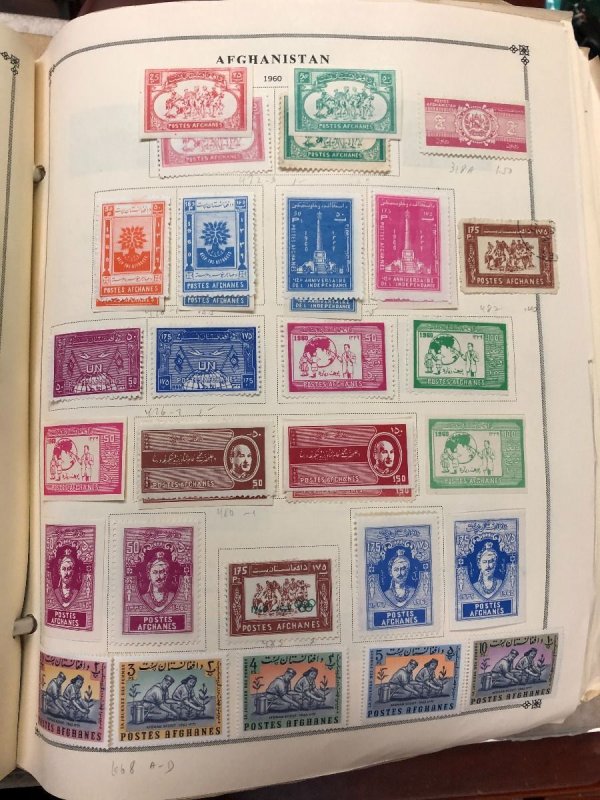 INTERNATIONAL COLLECTION – 1960-1965 ABU DHABI TO KUWAIT – 419201