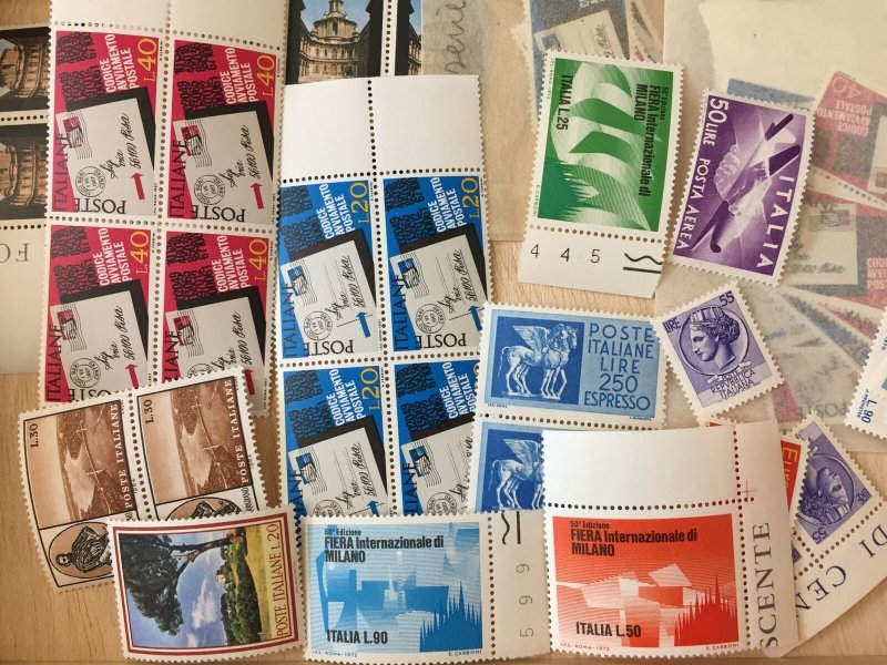 Italy & Vatican Mid/Modern Period MNH MH + Few Used (Many 100s) CP115