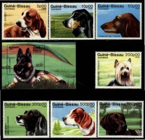 Guinea-Bissau Sc 742-49 MNH Dogs Value $ 18.35