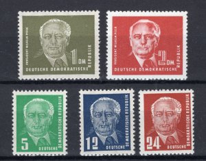 GERMANY DDR DEMOCRATIC REPUBLIC 1952 WILHEM PIECK SCOTT 113-117 PERFECT MNH