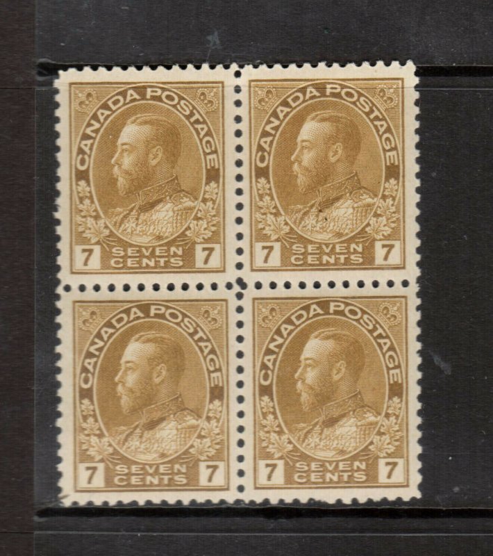 Canada #113b Extra Fine Mint Block - Lower Pair Never Hinged Top Pair Hinged