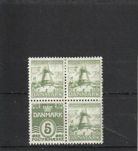 Denmark  Scott#  223d  MH Booklet Pane