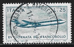 Italy #1135    used