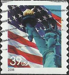 # 3982 USED FLAG AND STATUE OF LIBERTY