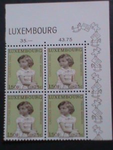 ​LUXEMBOURG-1961-SC#B224 PRINCESS  MARGARETHA MNH IMPRINT BLOCK VERY FINE