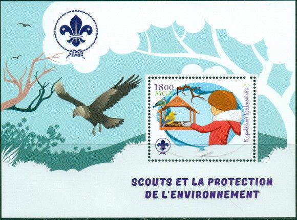 BOY SCOUTS ANIMALS BIRDS SCOUTING FAUNA MADAGASCAR MNH STAMP SET