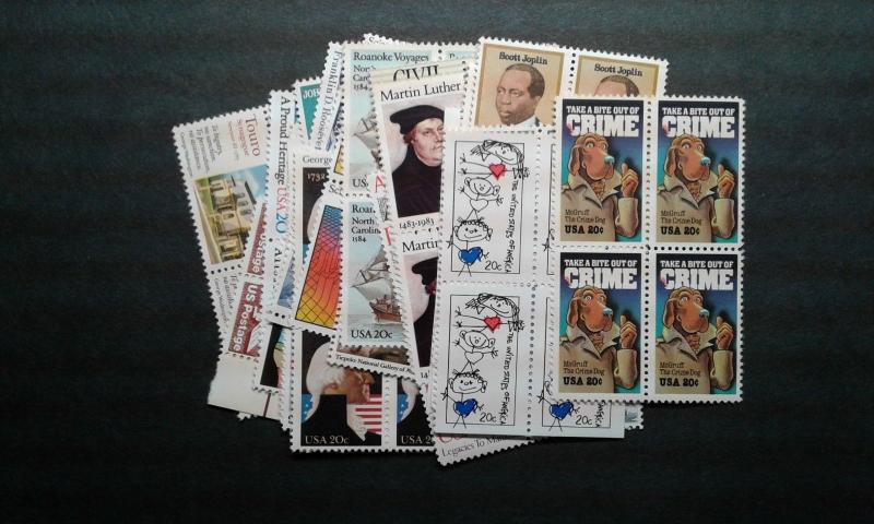 US Postage Lot of 100 20c stamps. Face $20.00. Selling for $16.75 FREE SHIPPING