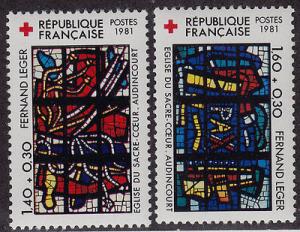 FRANCE MNH Scott # B539-B540 Red Cross Art (2 Stamps) -2