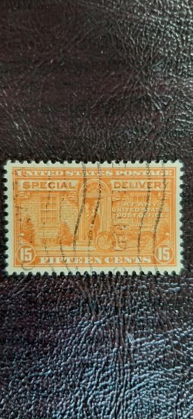 US Scott # E16; used 10c Special delivery from 1931; VF centering