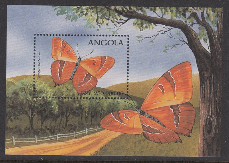 Angola 1021 Butterflies Souvenir Sheet MNH VF