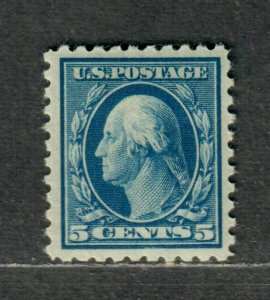 US Sc#428 M/LH/F-VF+, Perf 10 Wmk 190, Cv. $32.50