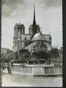 4878 Paris Apside de Notre-Dame Postcard Used-